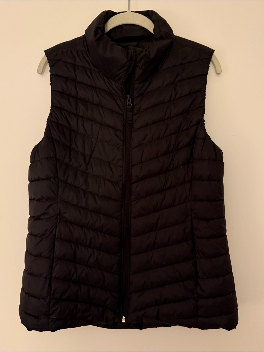 Old Navy Black Quilted Puffer Vest